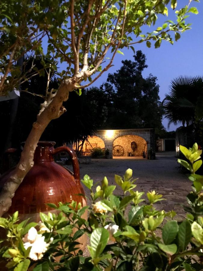 Masseria Scianne Сант'Изидоро Екстериор снимка